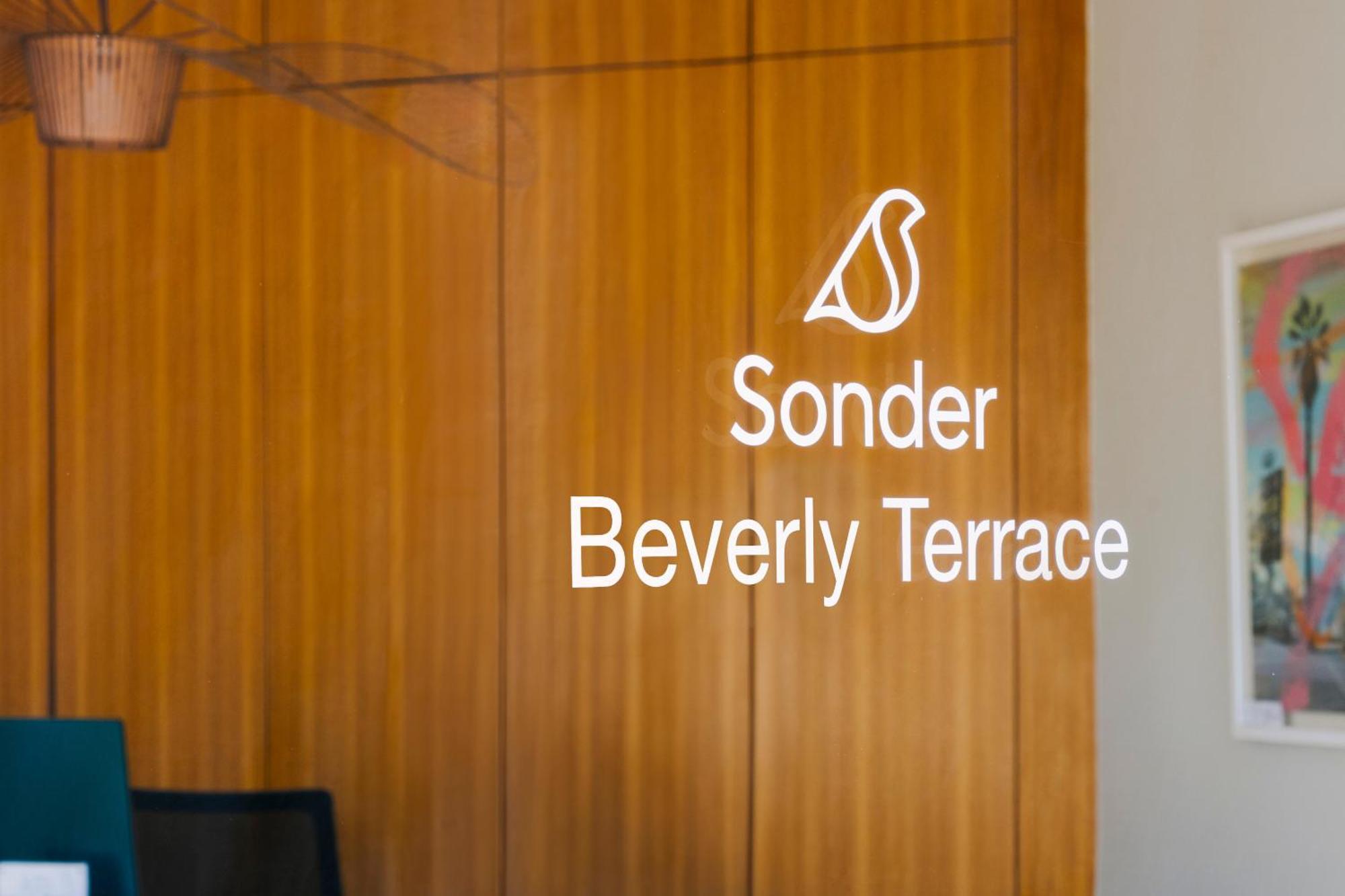 Beverly Terrace Powered By Sonder Лос-Анджелес Экстерьер фото